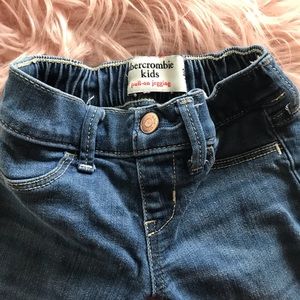 Abercrombie Kids jeans size 3/4